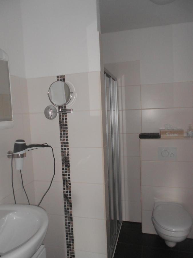 Kajuete Hotel Brake  Buitenkant foto