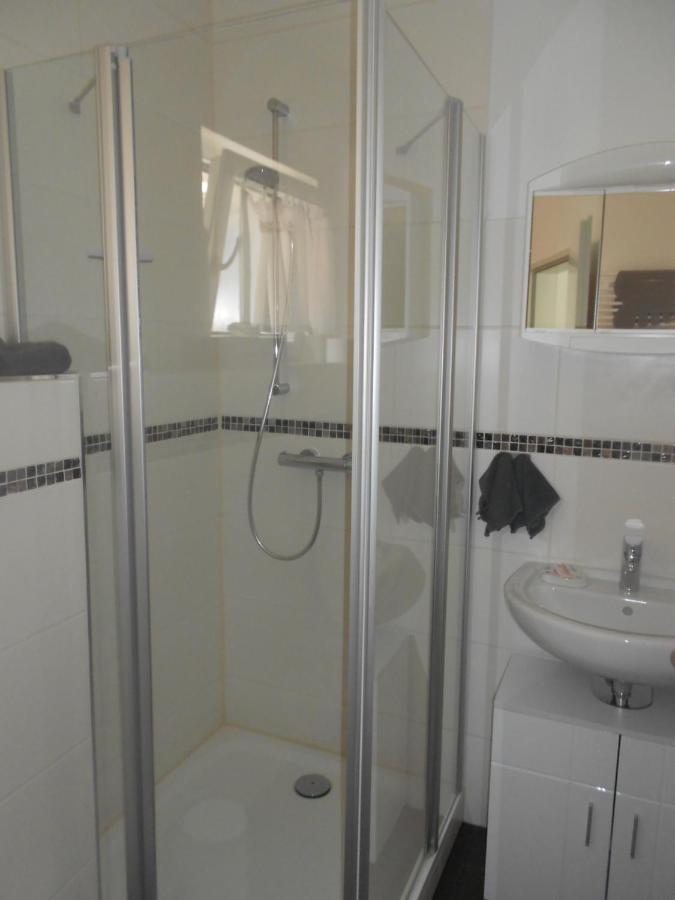 Kajuete Hotel Brake  Buitenkant foto